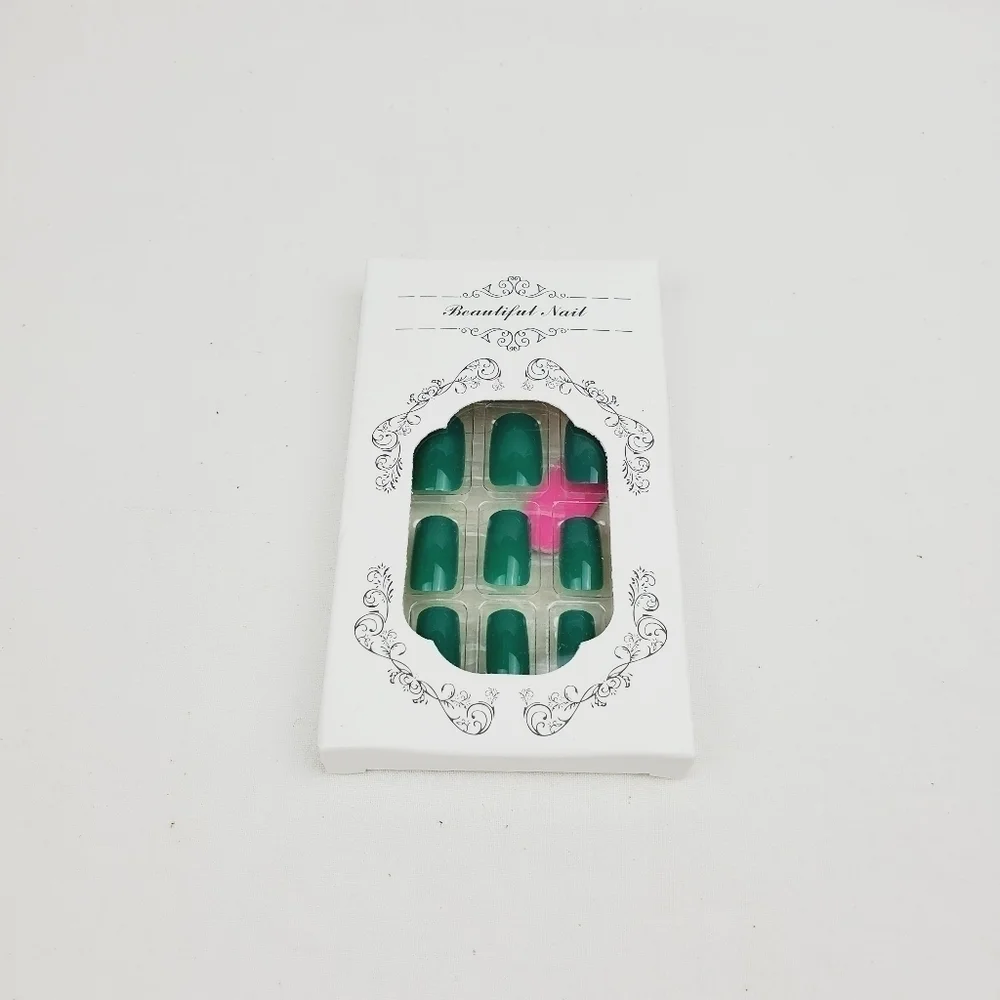 24 Pieces Fake Press On Nails